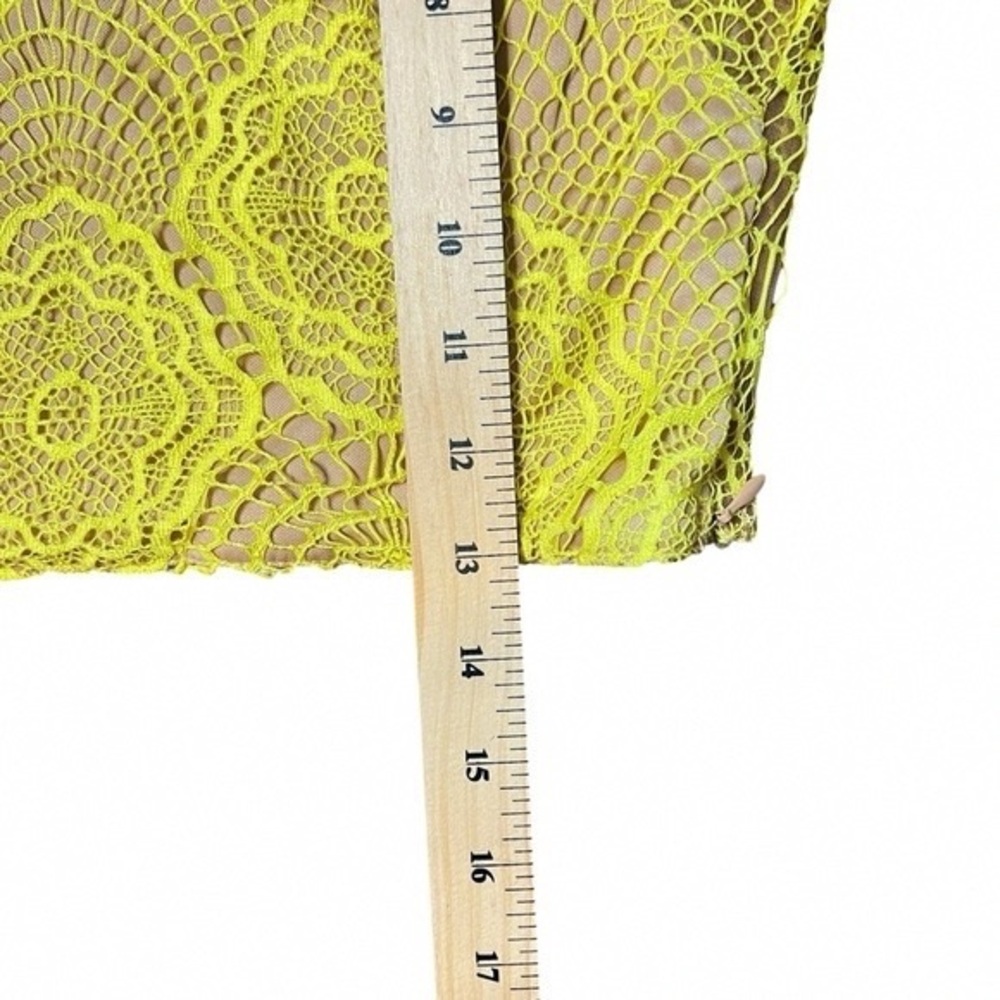 Tobi Yellow Lace Crop Top - Picture 6 of 8